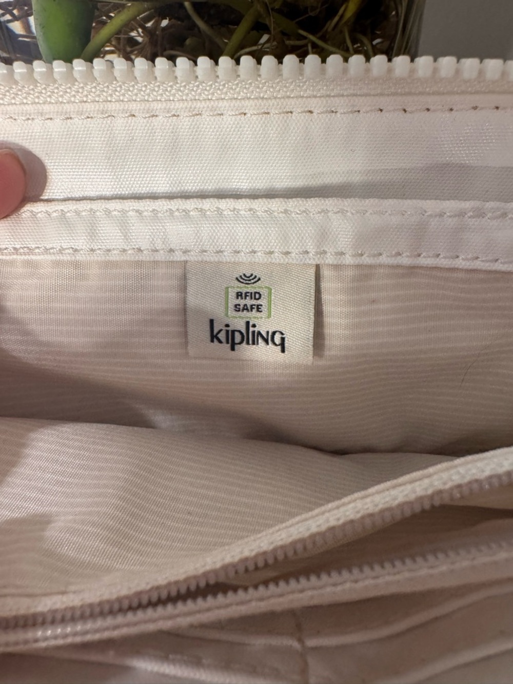 Kipling Cream Zip-Around Wristlet Wallet - Picture 2 of 4